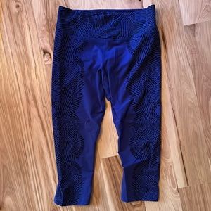 Capri length Nike yoga pants